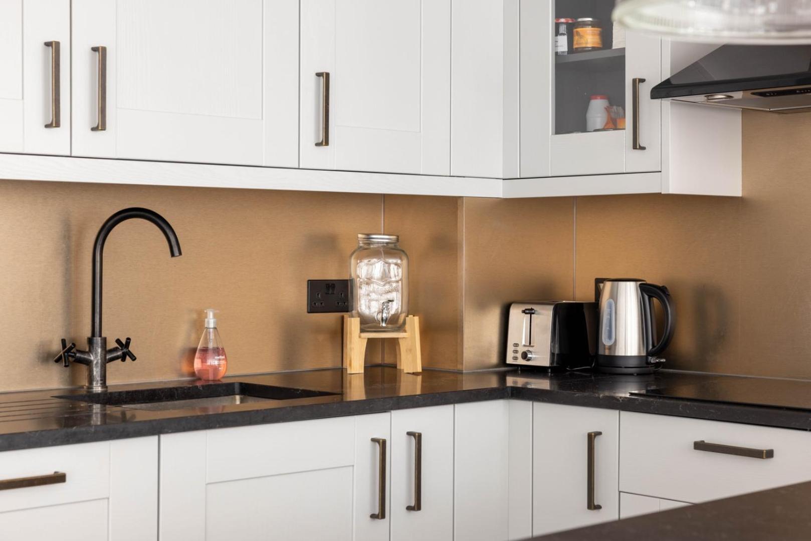 New | Luxury 2bd/2b Wapping Apartment *